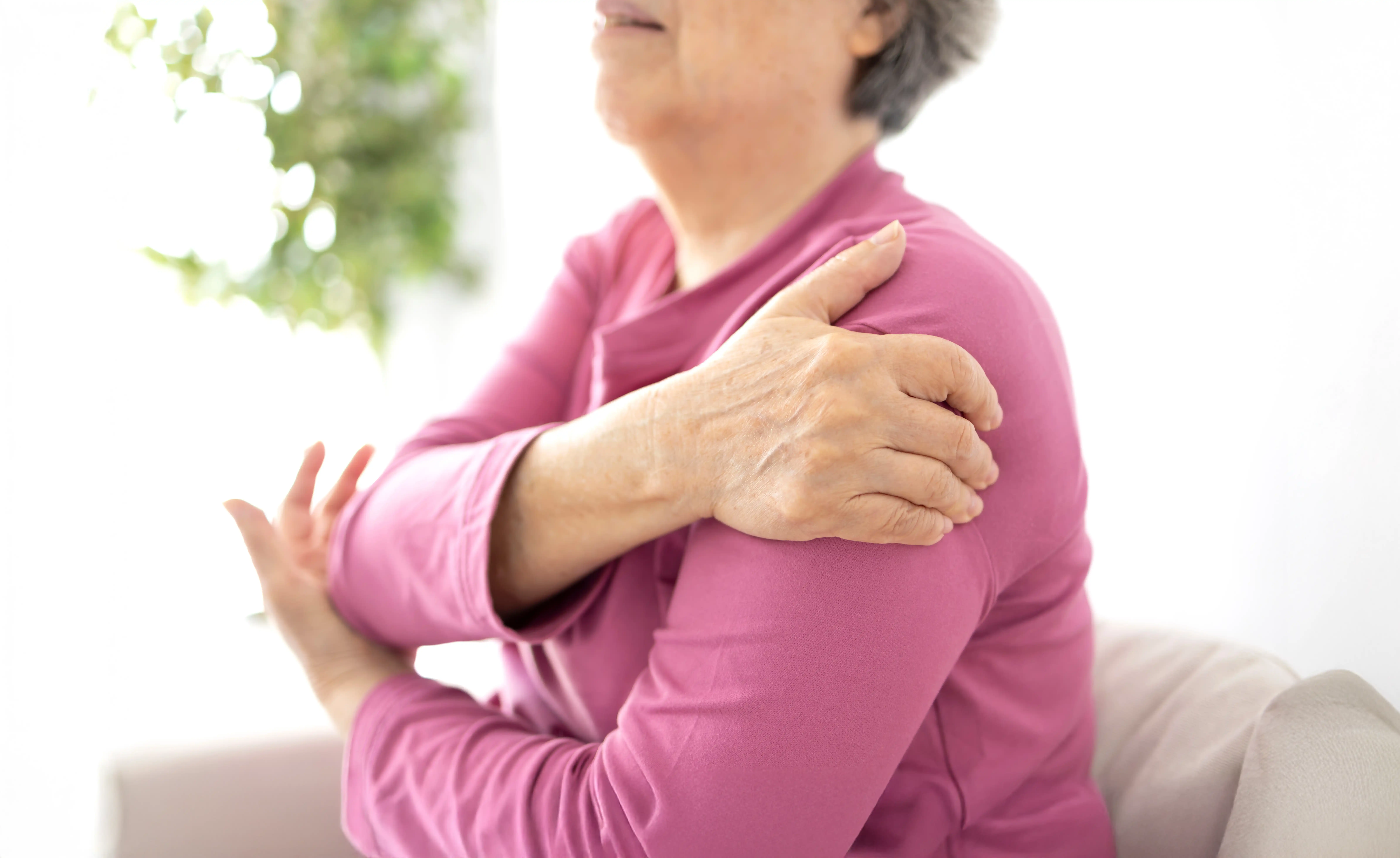 What Causes Arthritis in the Shoulder